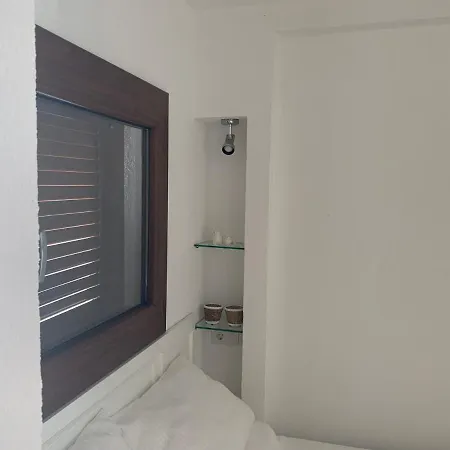 Tiny Apartment - Aktur Residence ביטז