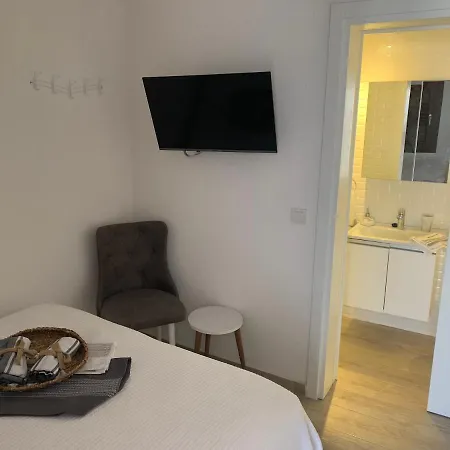 Tiny Apartment - Aktur Residence דירה